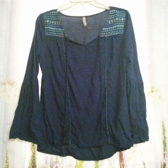 Red Camel Boho Embroidered Top - Picture 6 of 10